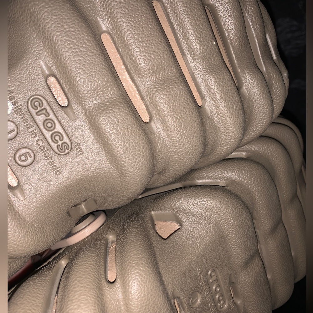 CROCS ECHO CLOG K
